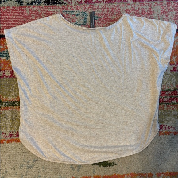 Anthropologie Oatmeal/Cream Heather Short Sleeve T-shirt size XS - Picture 2 of 9